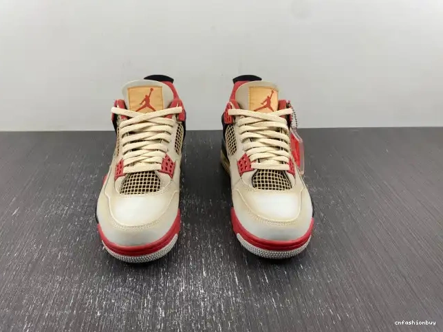 AIR 4 